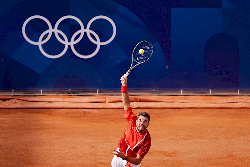 Am 28. Juli 2024 fotografierte ich, Manuel Lopez, Stan Wawrinka während seines Erstrundenmatches im Olympischen Tennisturnier in Paris, als er Pawel Kotow mit 6:1, 6:1 besiegte.